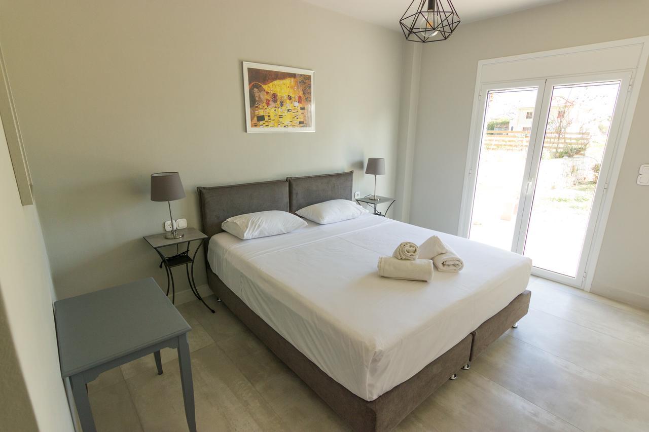 Amera - Troumpas Family Apartments ليونِذيو المظهر الخارجي الصورة
